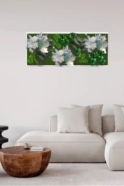 Cadre végétal avec des fleurs et feuillage stabilisé